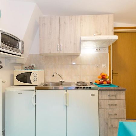 לאבין Studio Apartman Branka מראה חיצוני תמונה
