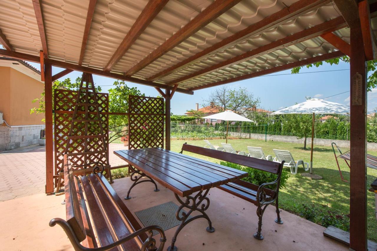 לאבין Studio Apartman Branka מראה חיצוני תמונה